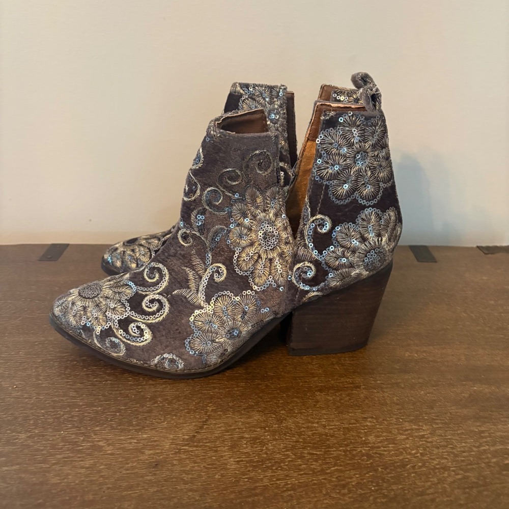 Naughty Monkey Grey Velvet Embroidered Sequin Floral Ankle Boots V-Cutout 10 41